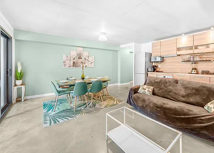 Le Domaine De Fromiga Apartman Lattes